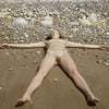 Dutch_goddess _naked_on_beach (22/38)
