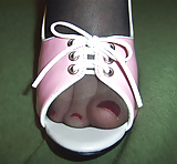 Pink_heels_nylon_stockings_foot_job_ (3/12)