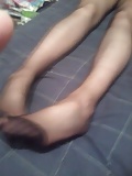 some_pics_of_3_sexy_females_legs feet_in_tights (24/30)