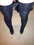 pics_of_scottish_female_legs feet_in_tights stockings_3 (18/33)