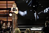 Taylor Swift 50th Annual CMA Awards Looking Sexy (17)