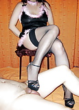 Kriss_with_black_sandals_and_fishnet_stocking (24/41)