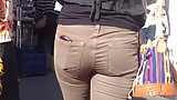 Sexy_beautiful_tight_teen_ass_ _butt_in_brown_jeans (4/40)