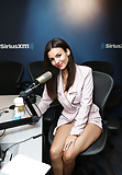 Victoria_Justice_with_Leaked_Photos (14/34)