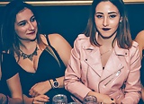 Girls partying in club - Paris (11/19)