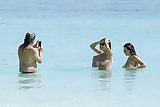 Emily_Ratajkowski_--_Topless_ Cancun _Mexico_15-11-16  (17/58)