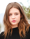 Adele_Exarchopoulos_ The_best_pictures_for_cum_video  (24/33)