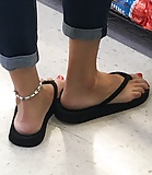 Candid Feet and Legs  Sexy (5/50)